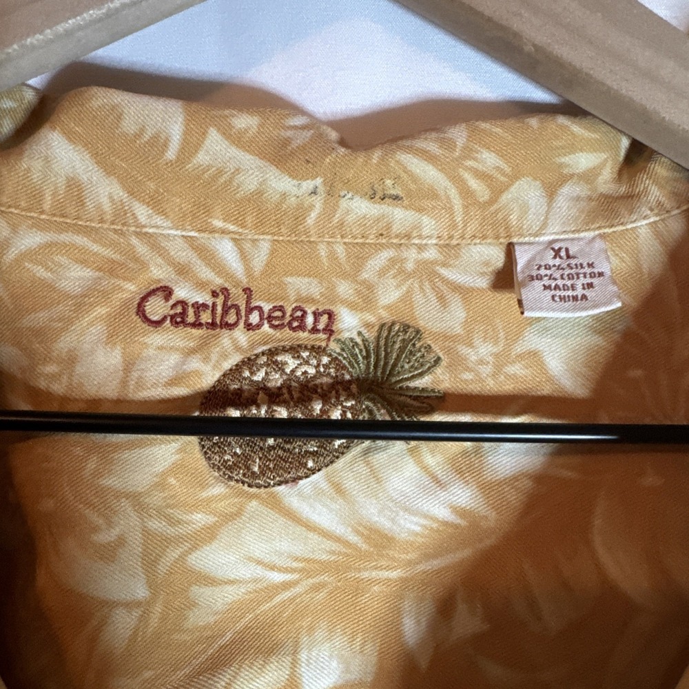 Caribbean Florar Men's Hawaiian Button Up Shirt Silk/Cotton Blend Size XL - Used - Picture 2 of 14